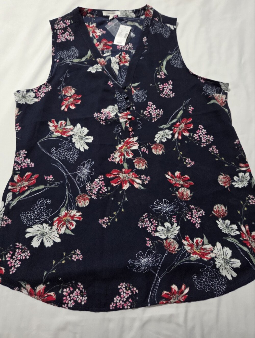 Maurices Navy Floral V-Neck Sleeveless Camisole with Red and White Flowers